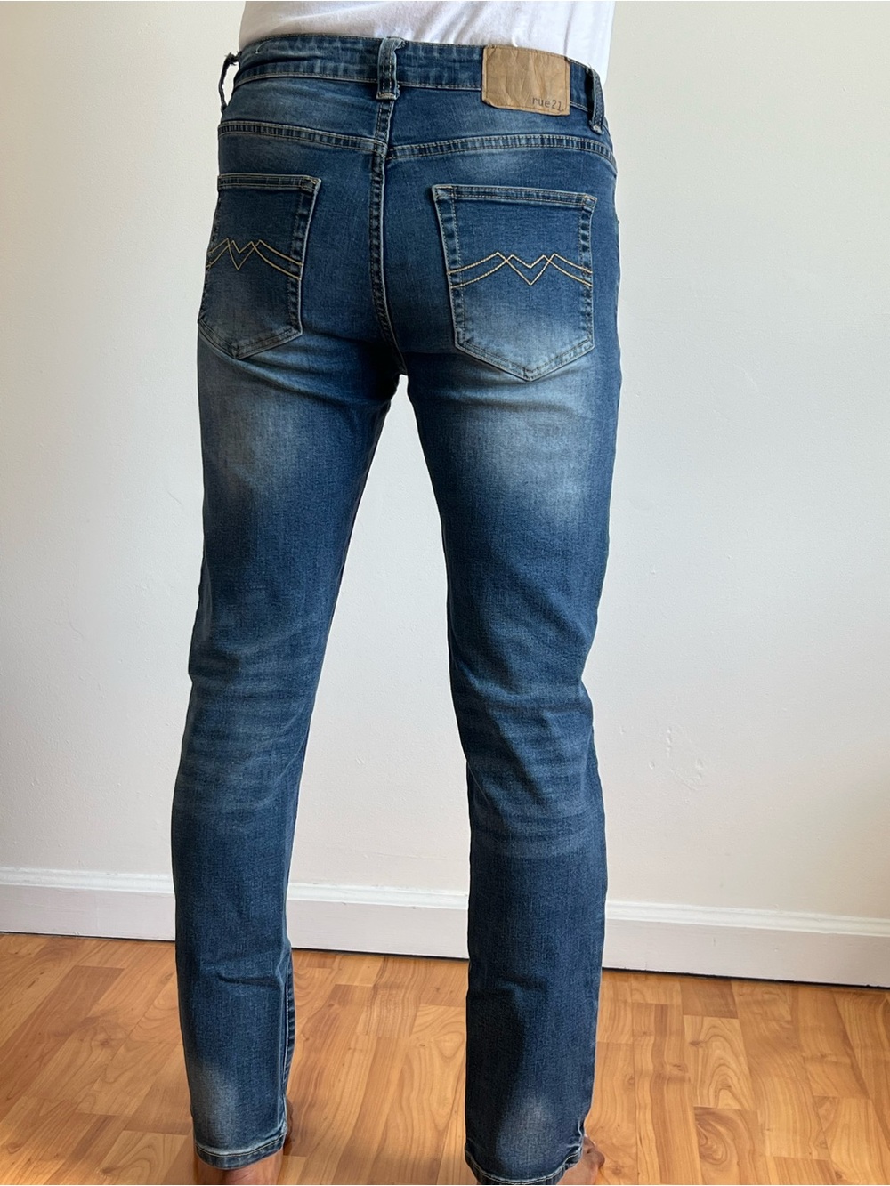 Rue 21 Men's Slim Straight Blue Jeans